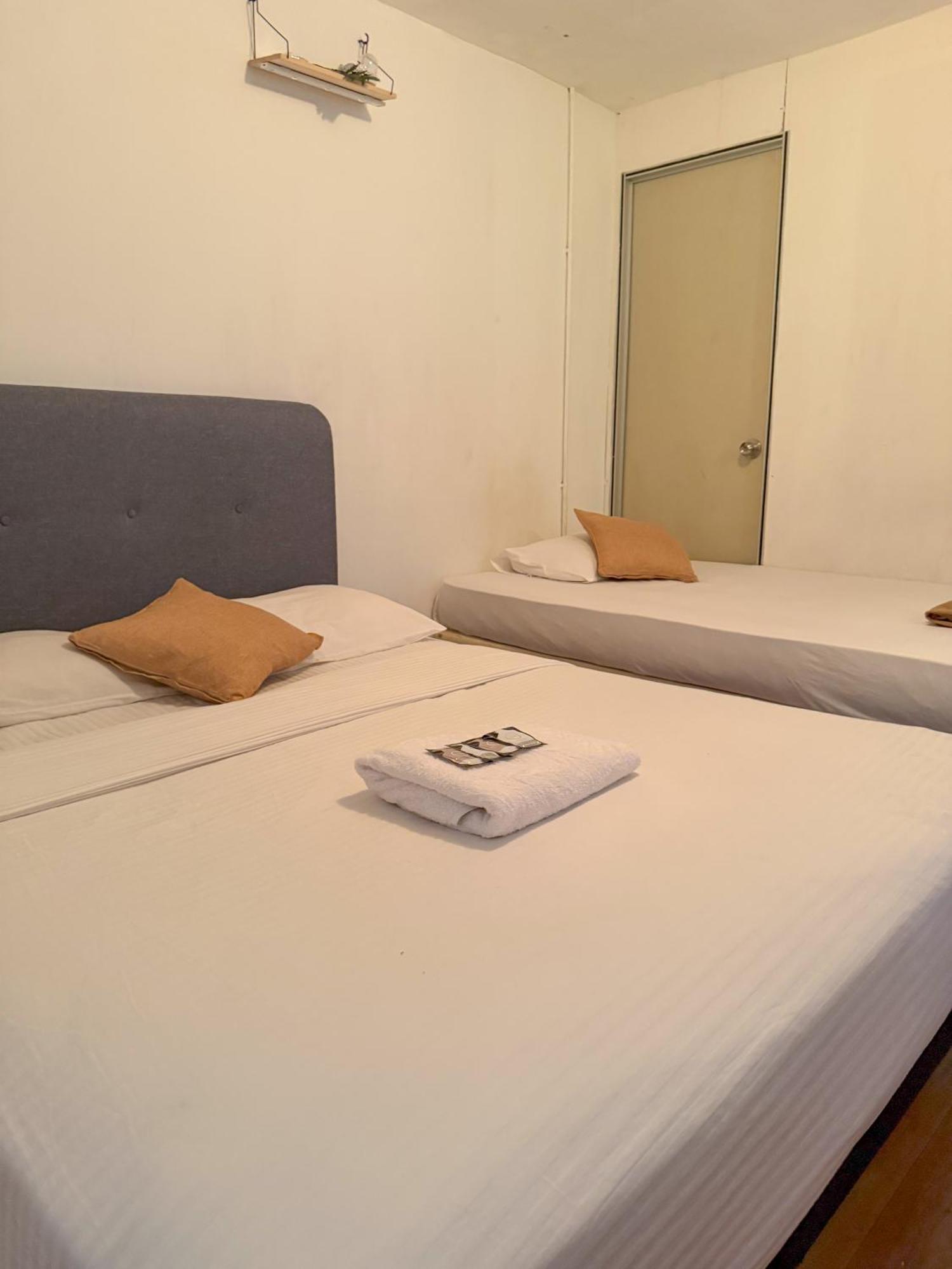 Tonight Hotel George Town Exteriör bild