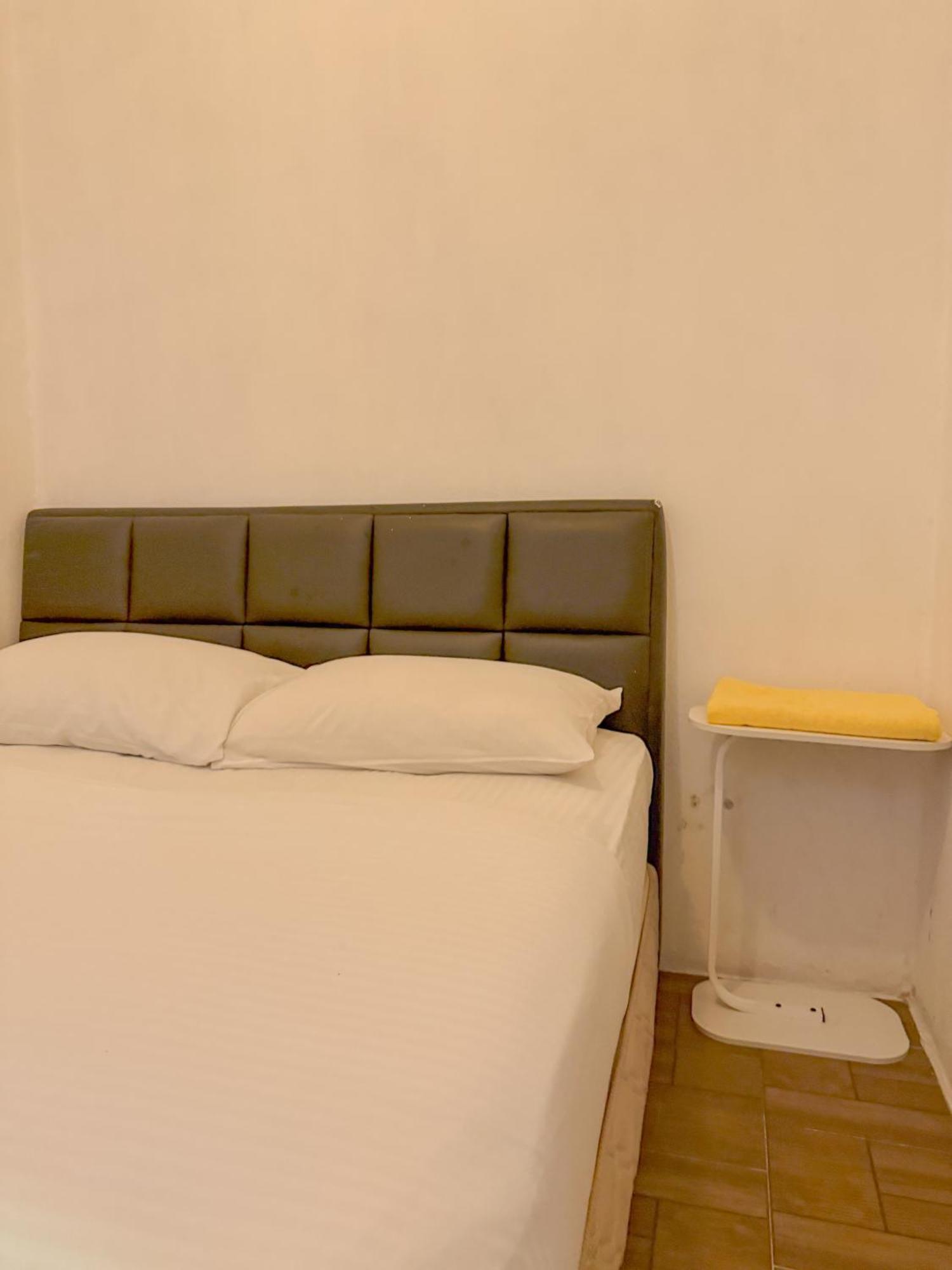 Tonight Hotel George Town Exteriör bild